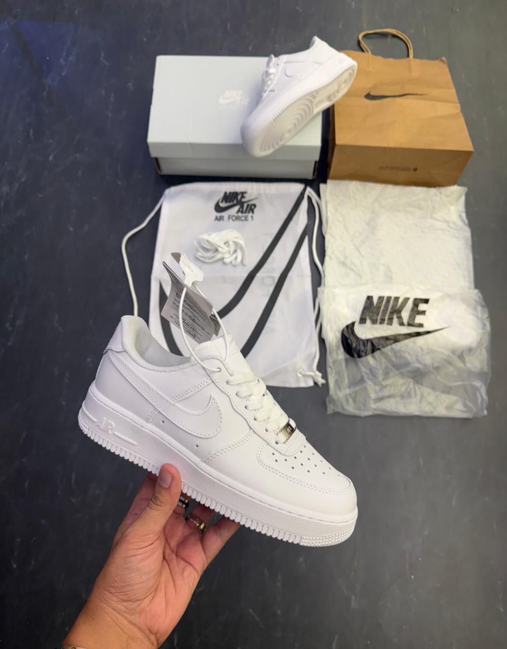 NIKE AIRFORCE ONE