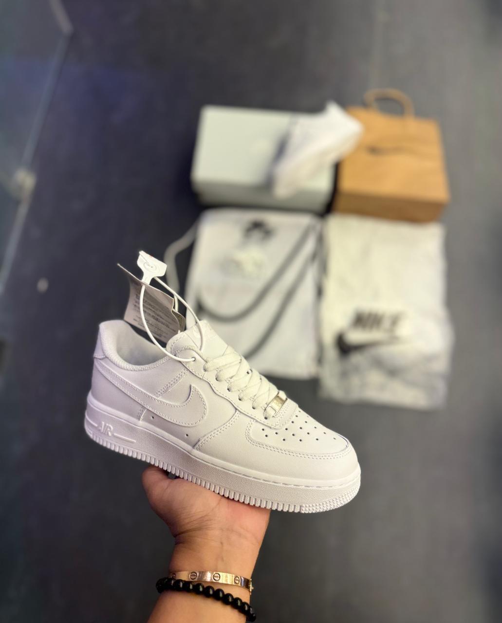 NIKE AIRFORCE ONE